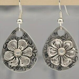 Vintage Boho Earrings Engraved Flower Water Drop Shape Earrings